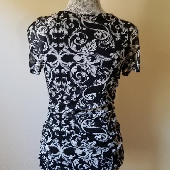 Top - Picture 2 of 2